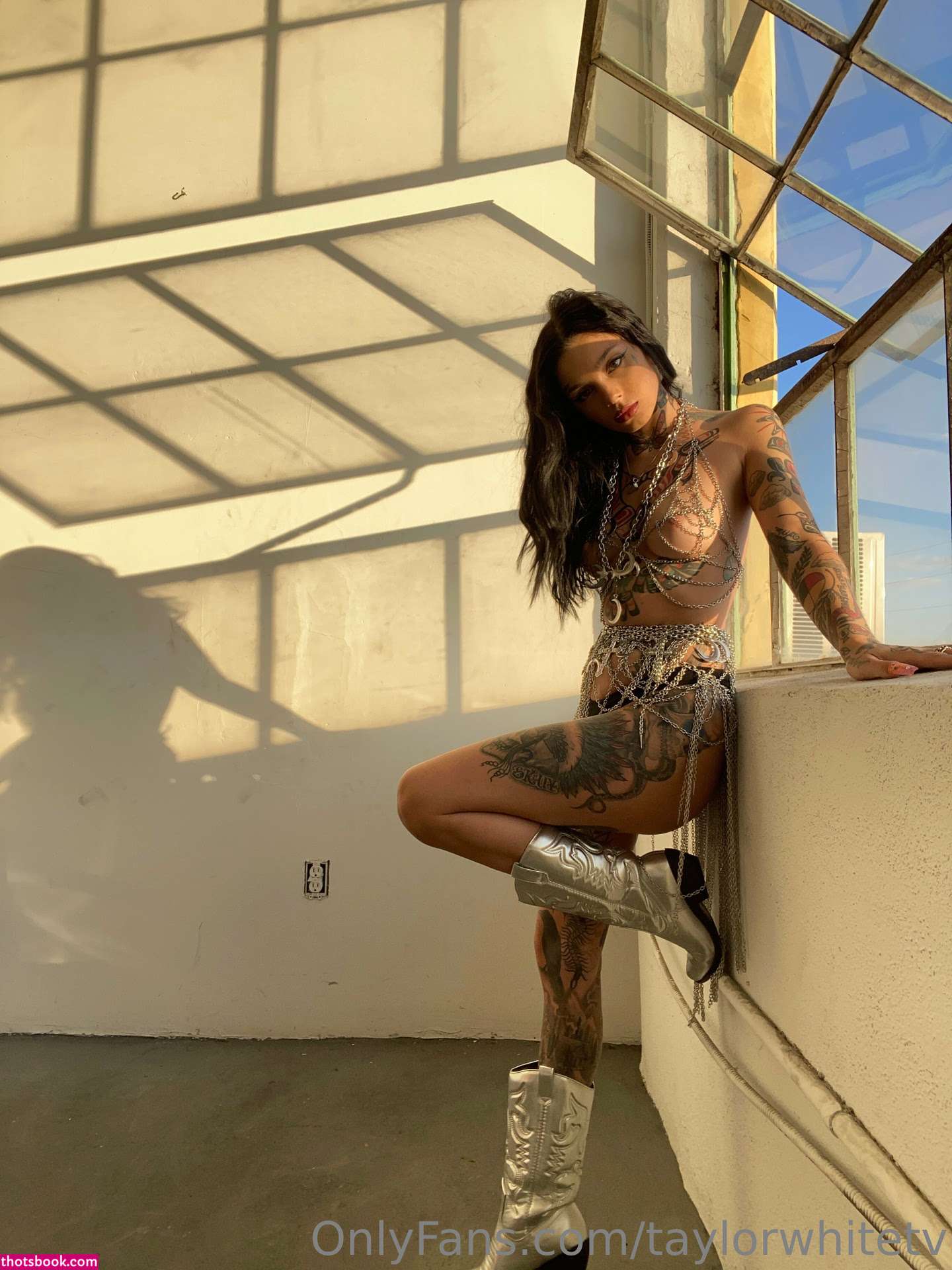 taylorwhitetv Photo #36