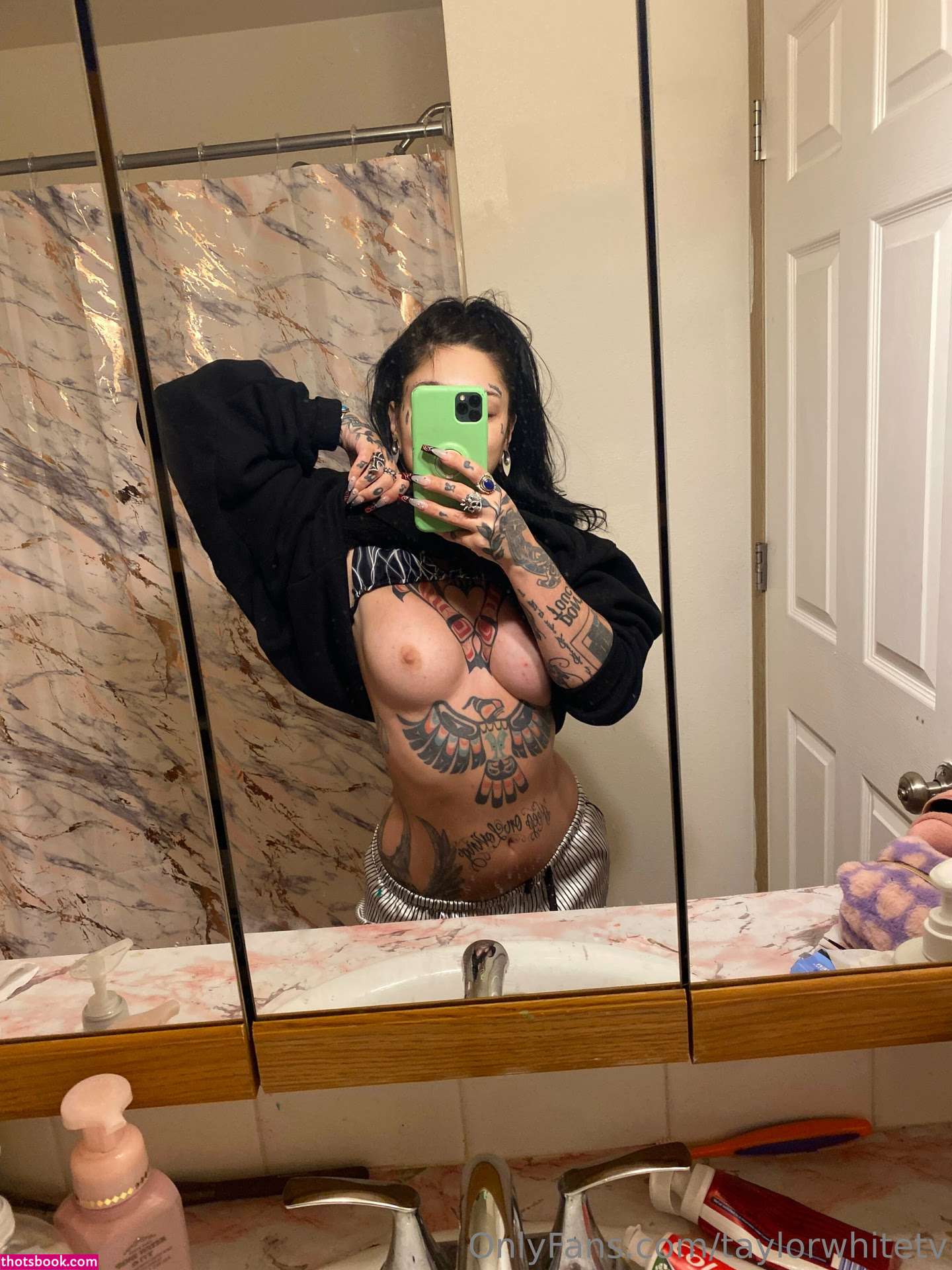 taylorwhitetv Photo #151