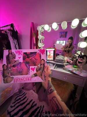 taylorwhitetv Photo #174