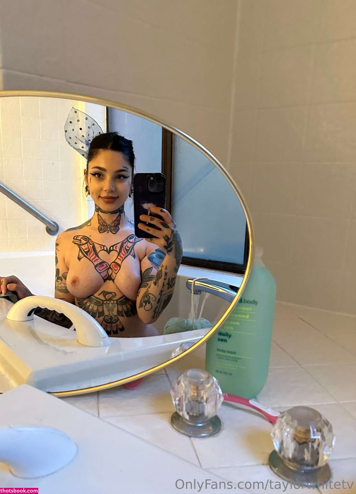 taylorwhitetv Photo #254