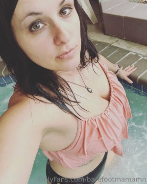 Barefootmamamn Photo #1