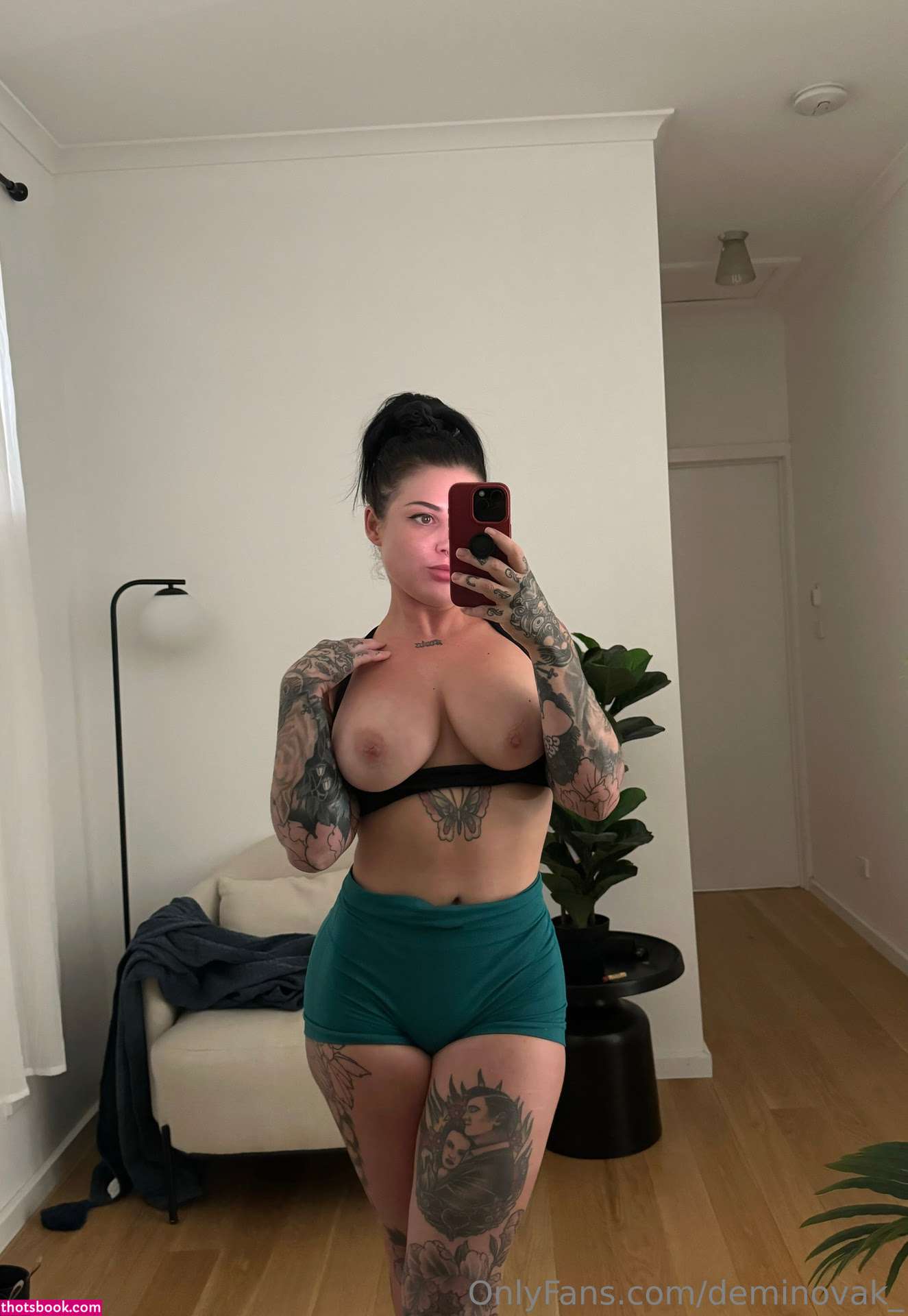 Demi Novak Photo #29