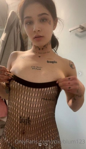 roxyblum123 Photo #8