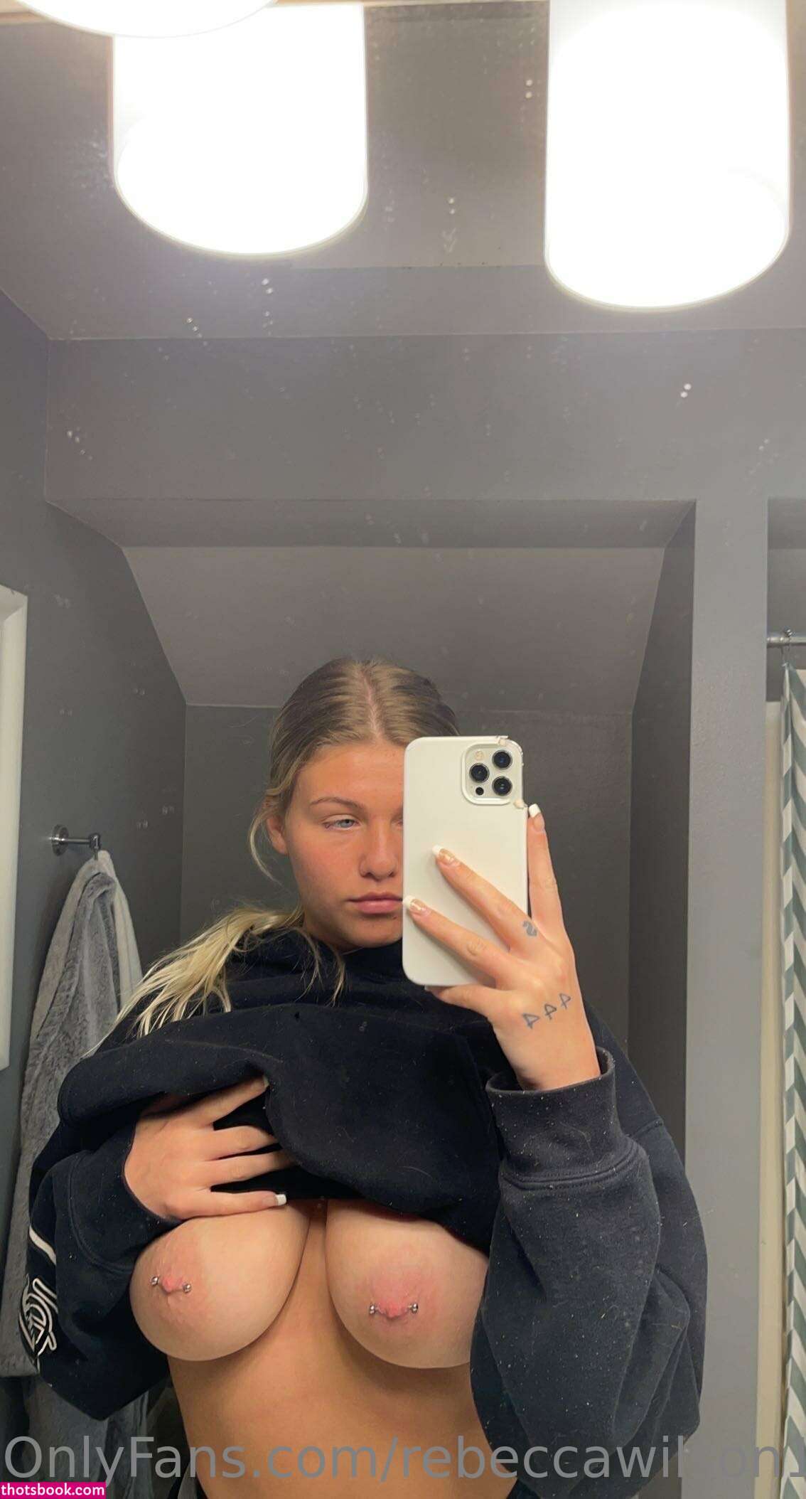 rebeccawilson18 Photo #14