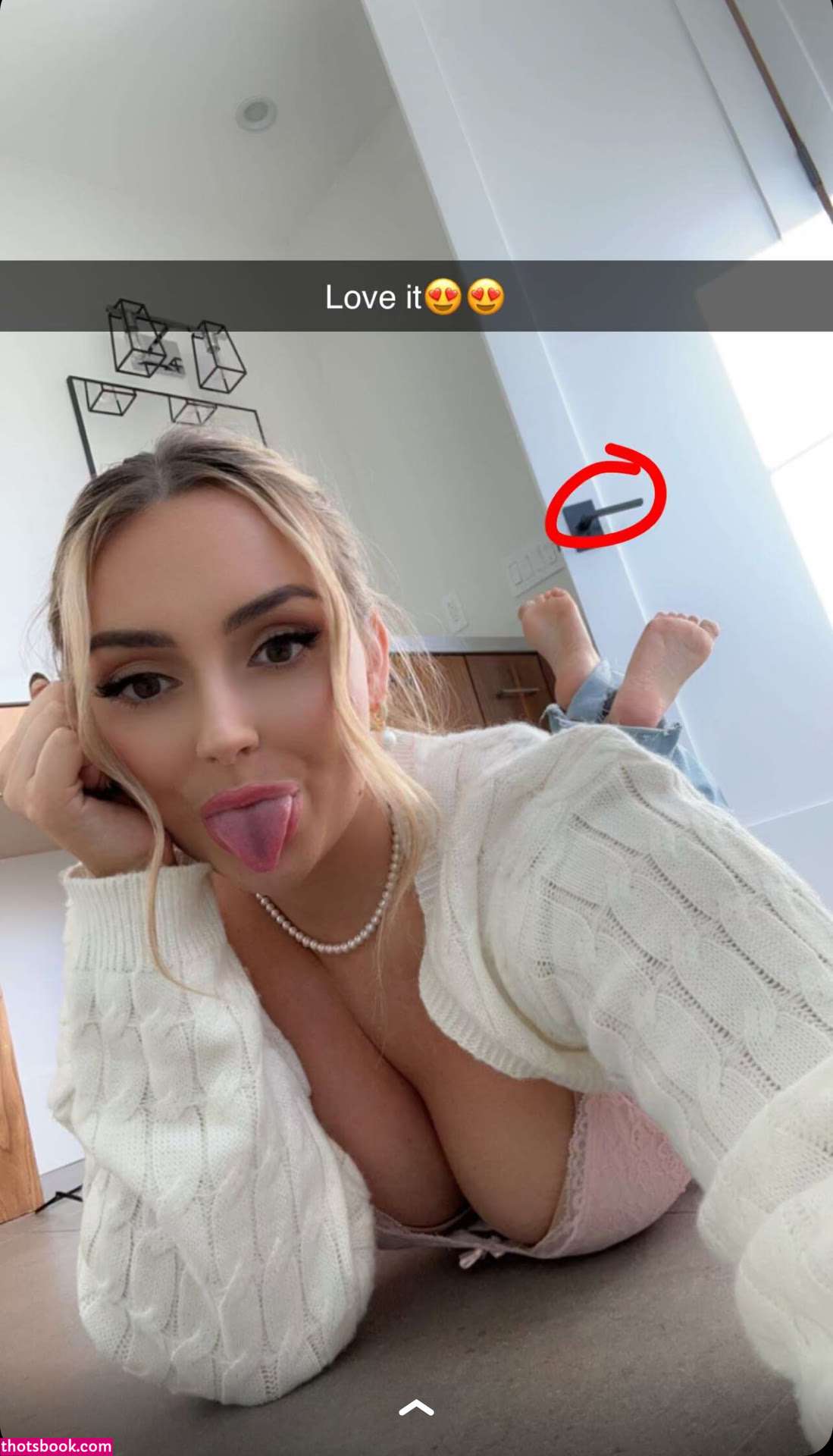 Julia Raleigh Photo #77