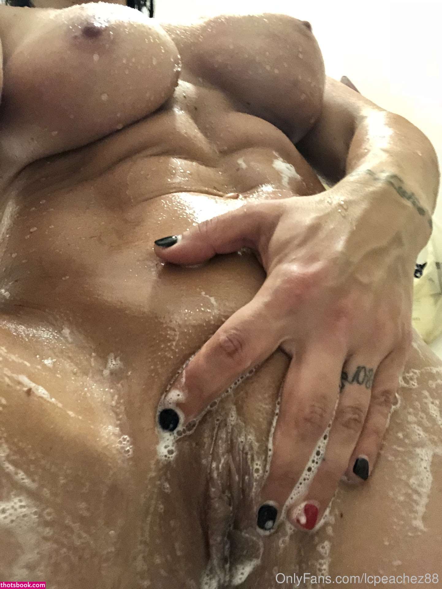 Lauren Pockevich Photo #2