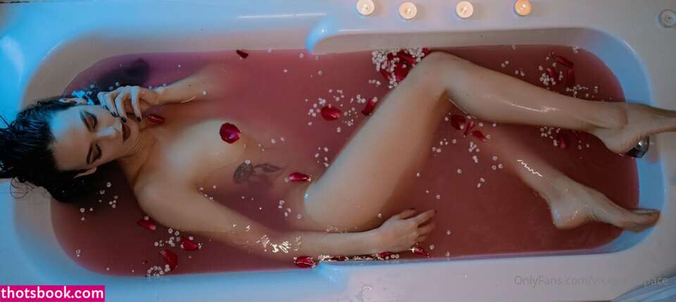 Vikioutofspace Photo #184