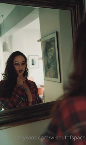 Vikioutofspace Photo #259