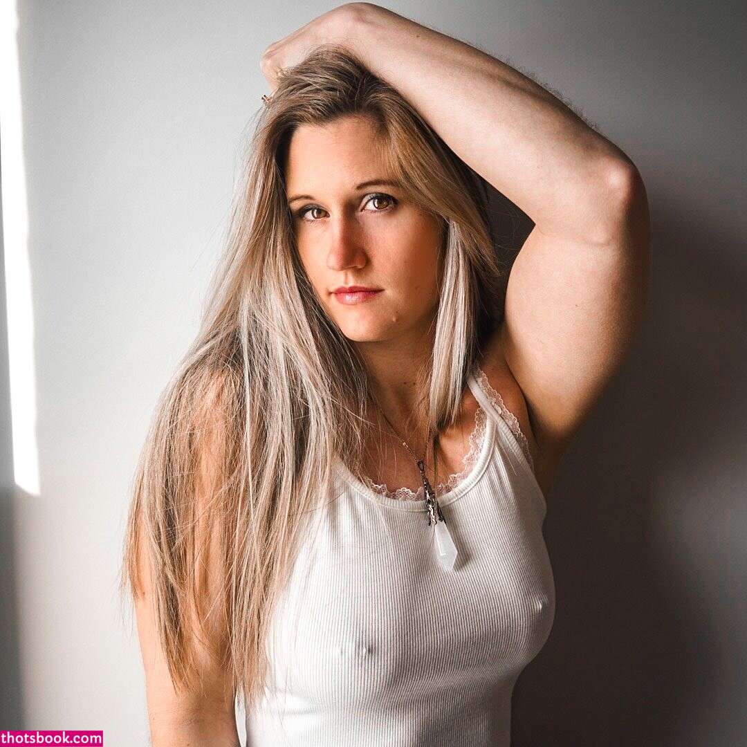 Allyson Rae Photo #4