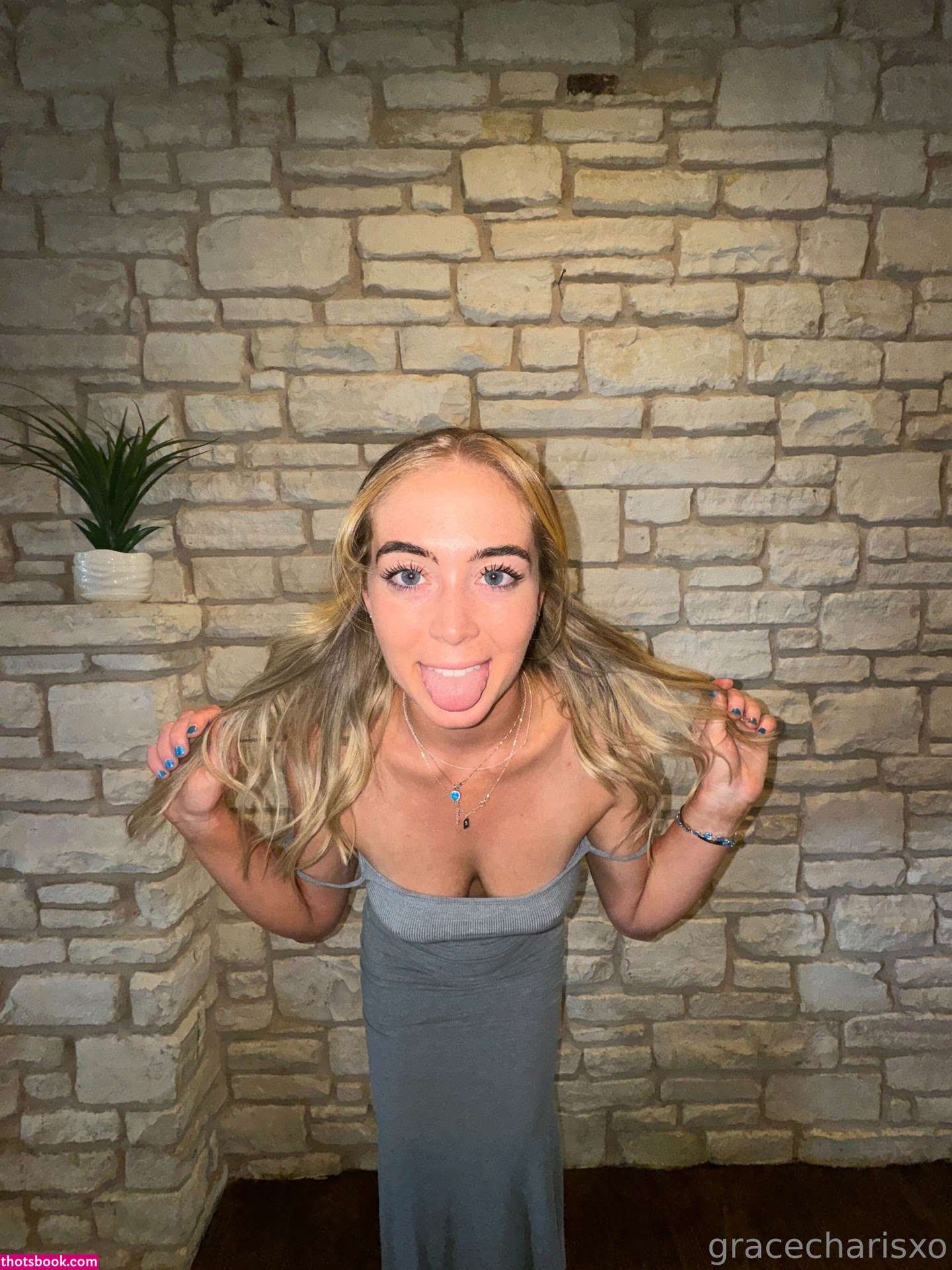 Grace Charis Photo #703