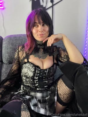 Laheldoll Photo #27