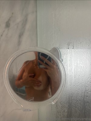 Angie Varona Photo #350