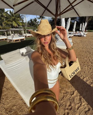 Kara Del Toro Photo #63