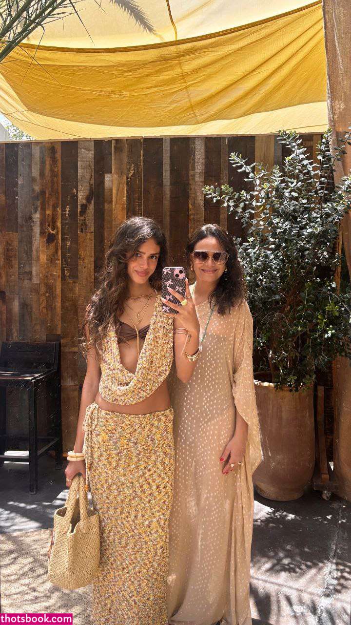 nottrebeca Photo #65