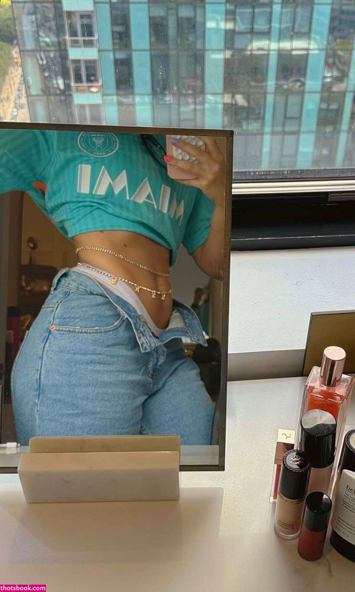 Pineapplebrat Photo #264