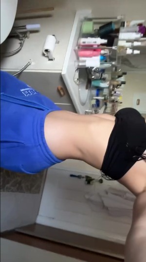 Sabrina Pezeshkian Photo #72