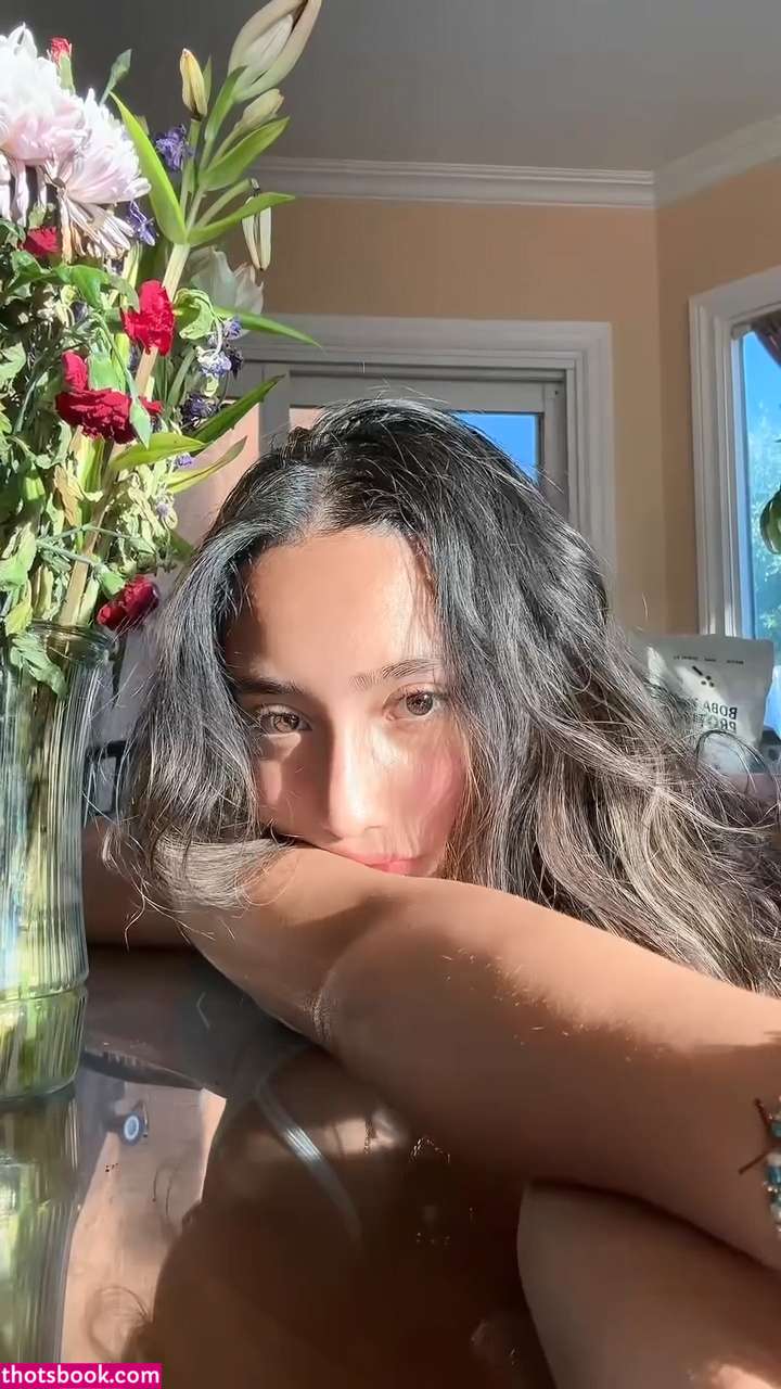 Sabrina Pezeshkian Photo #102