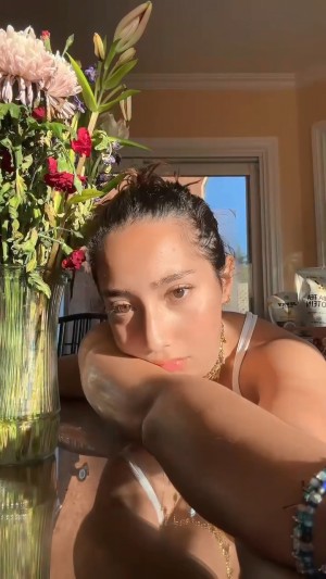 Sabrina Pezeshkian Photo #100