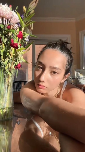 Sabrina Pezeshkian Photo #107