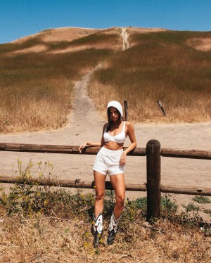 Steph Mandich Photo #58