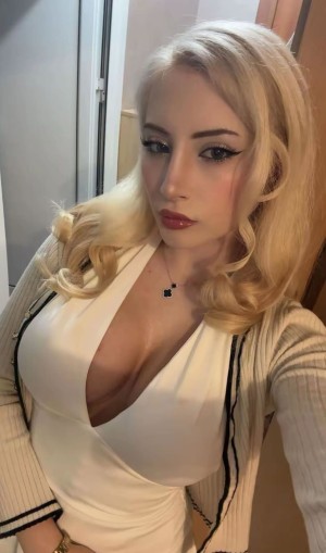 Athena Cosplay Photo #77