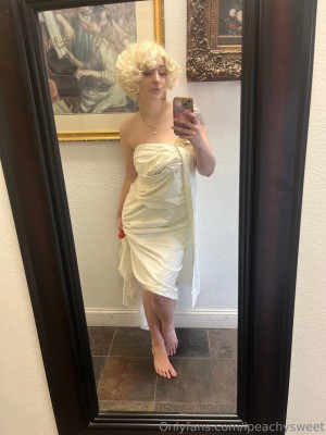 ipeachysweet Photo #109