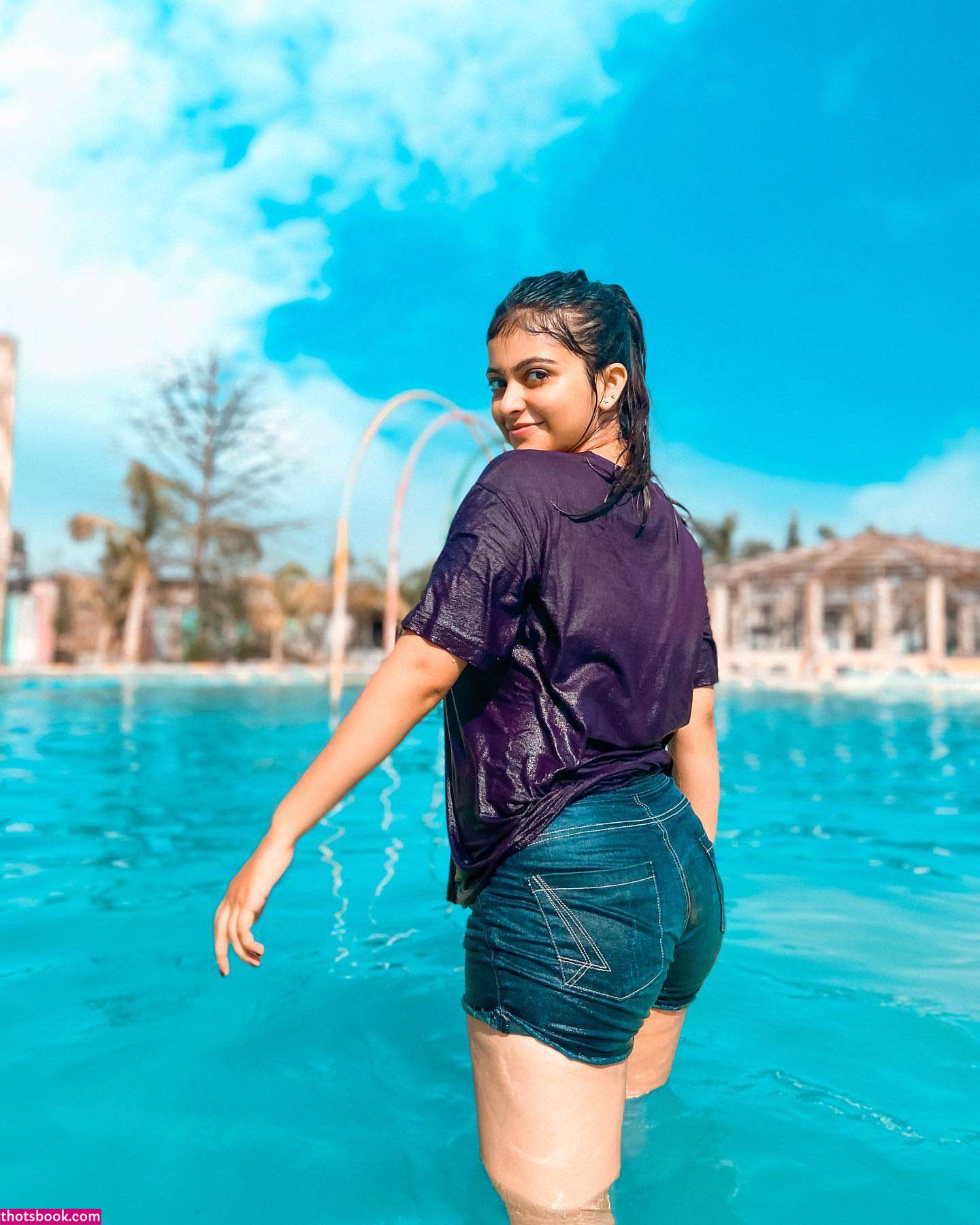 Riya Pandey Photo #10