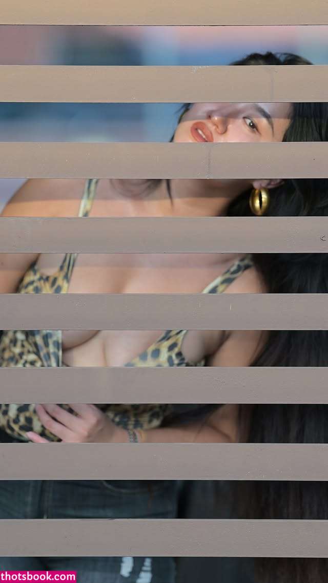 Amelie Qin Photo #54