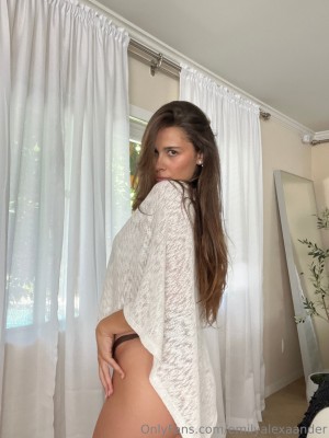 Emily Alexander Photo #120