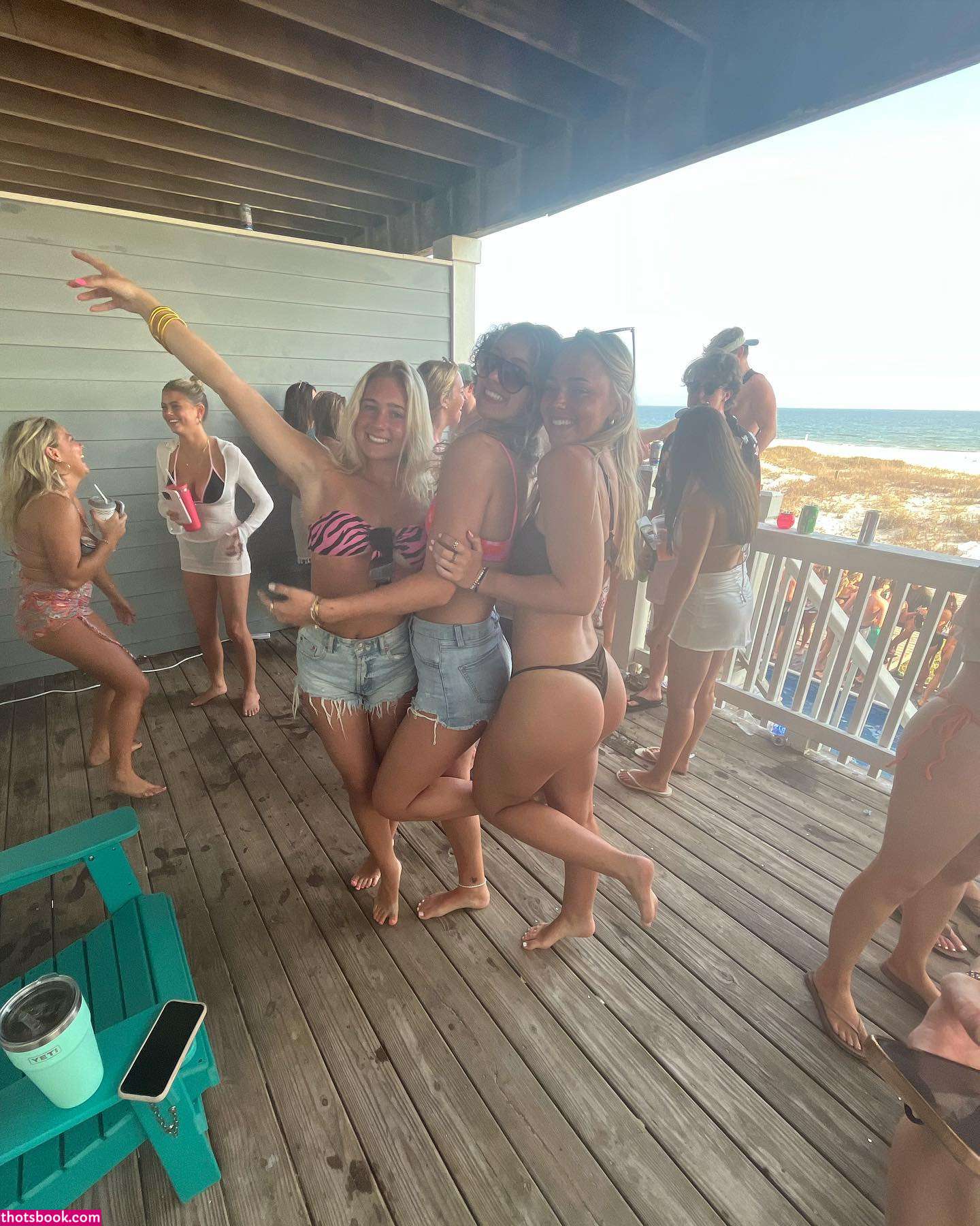 Carys Abbott Photo #10