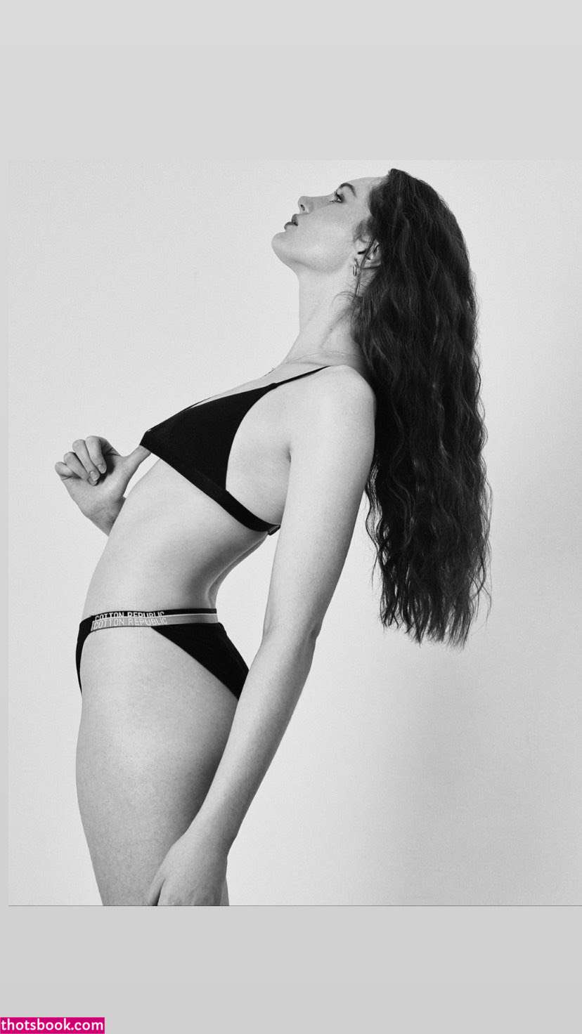 Erin Perise Photo #14