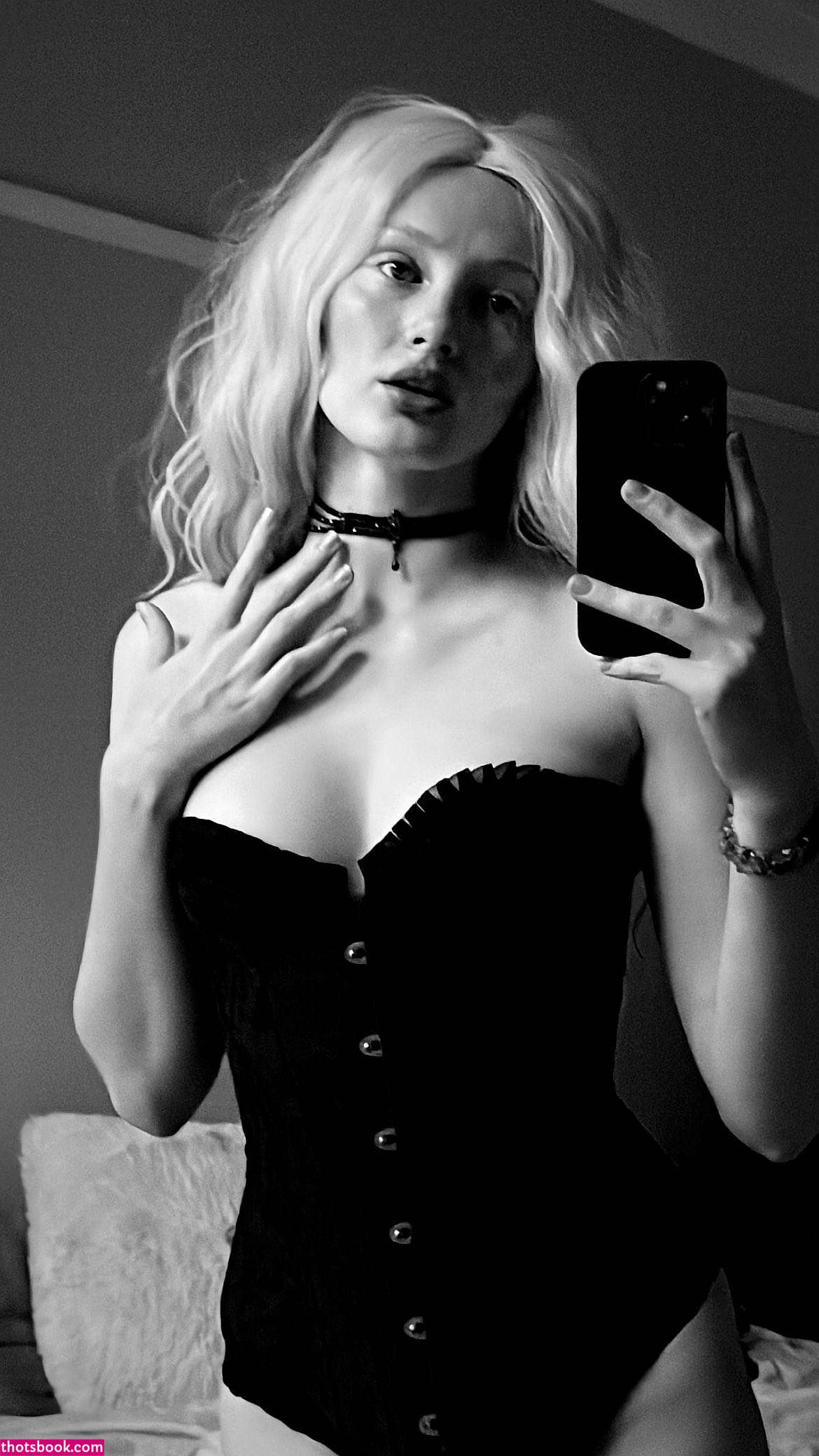 Erin Perise Photo #40