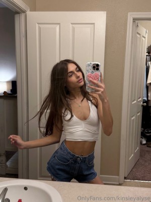 Kinsley Wyatt Photo #193