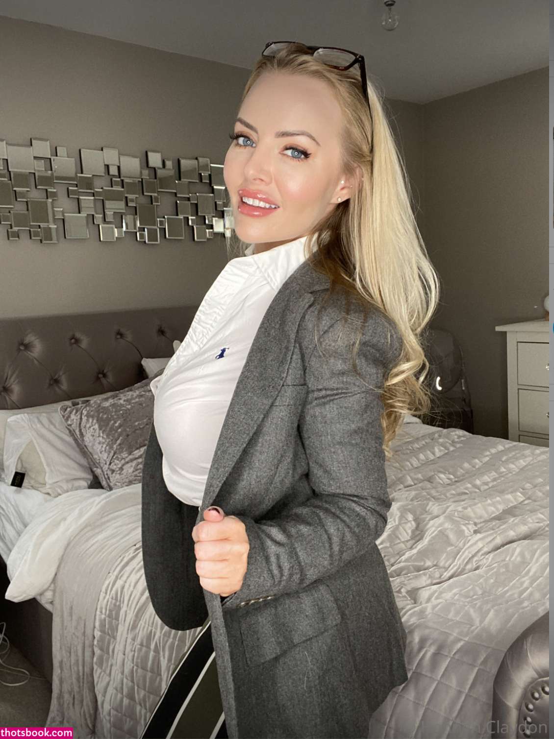 Hannah Claydon Photo #104