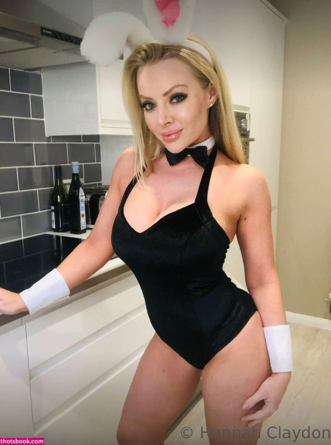 Hannah Claydon Photo #120