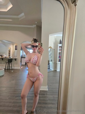 Heatherbby Photo #431