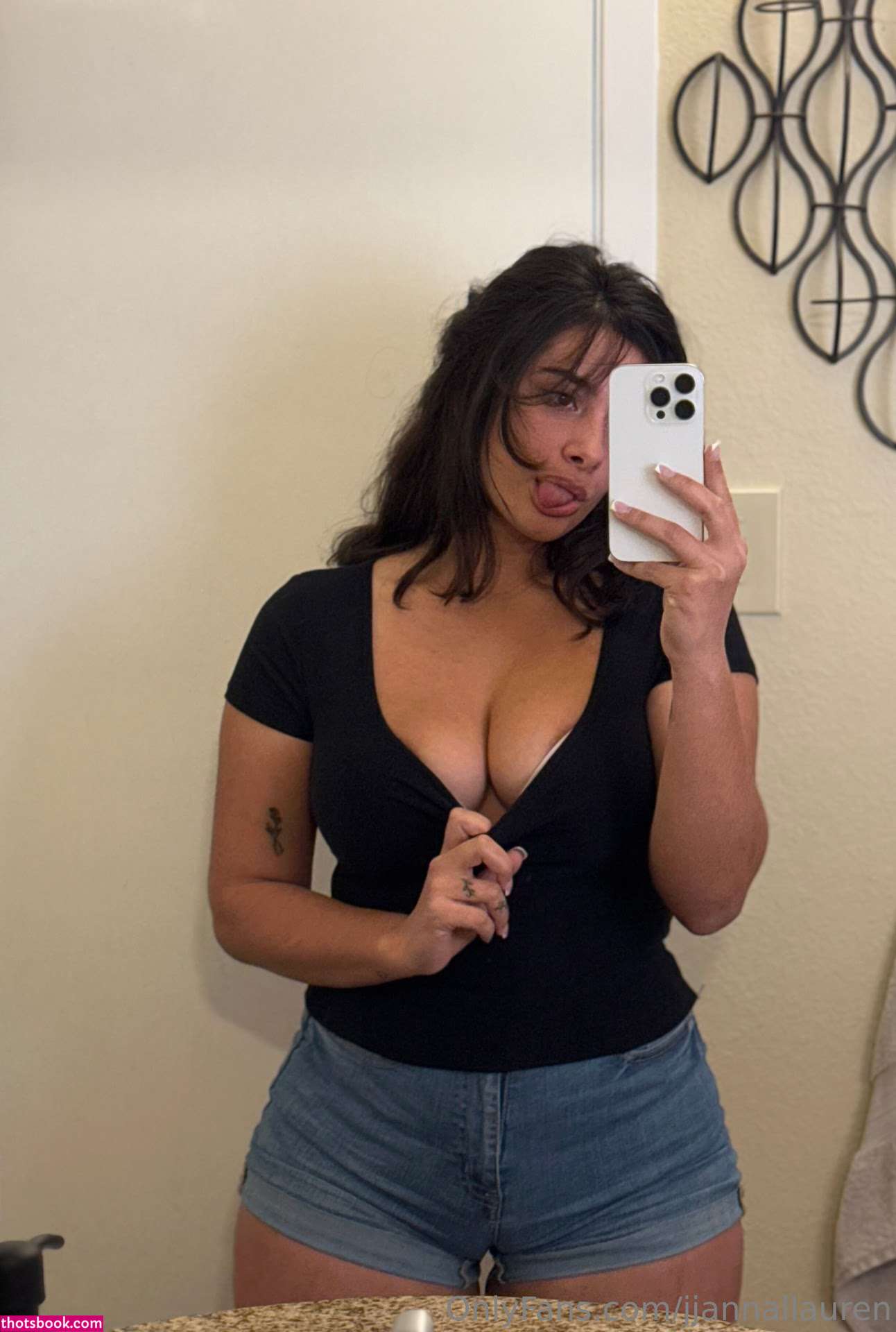 Jjanaaluarn Photo #62