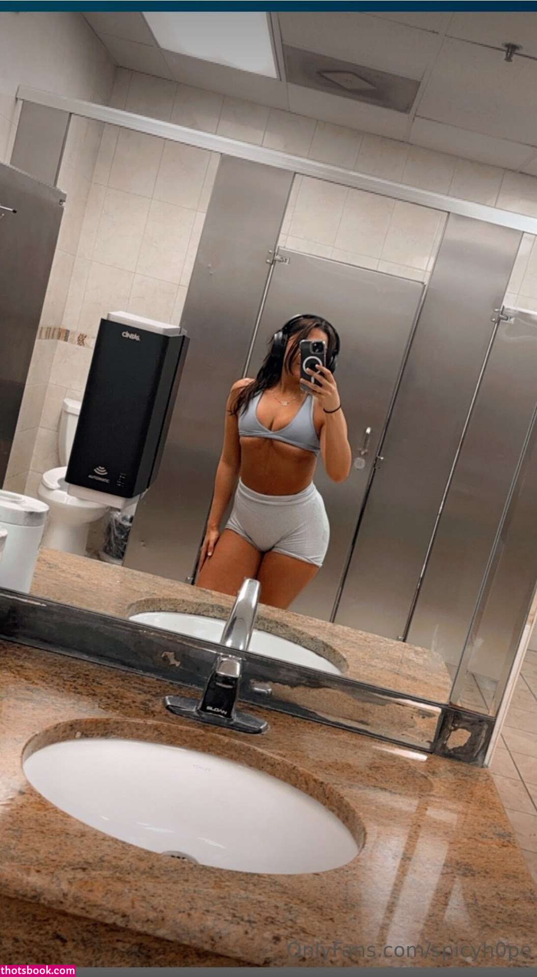 Hope Santos Photo #11