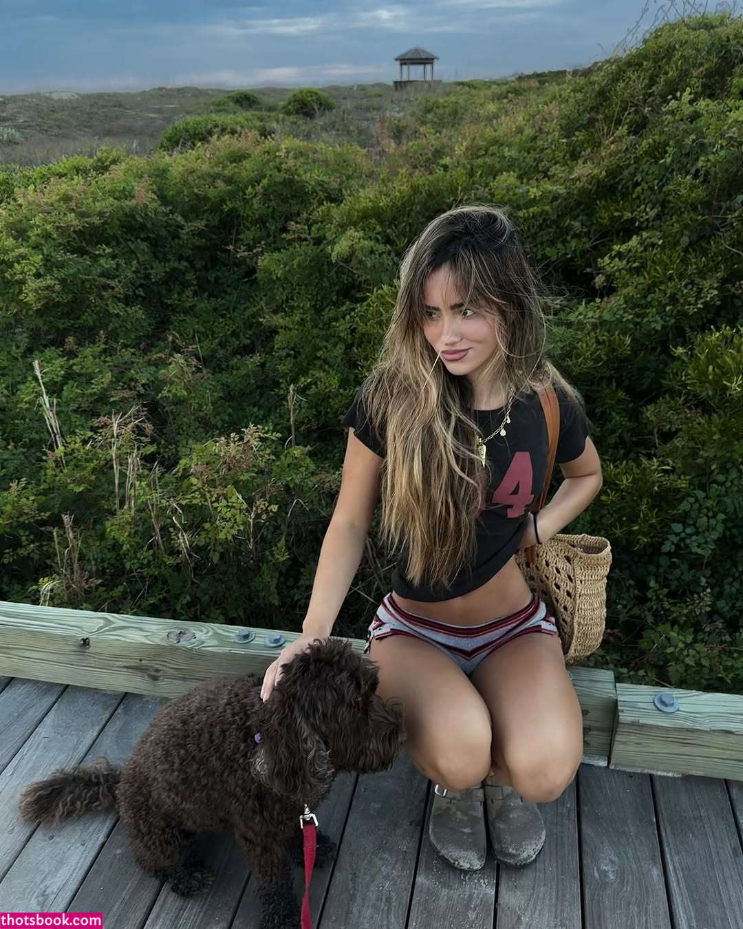 Julia Ernst Photo #8