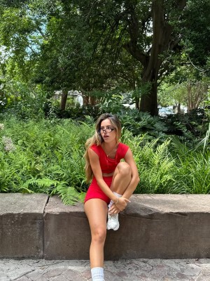 Julia Ernst Photo #34