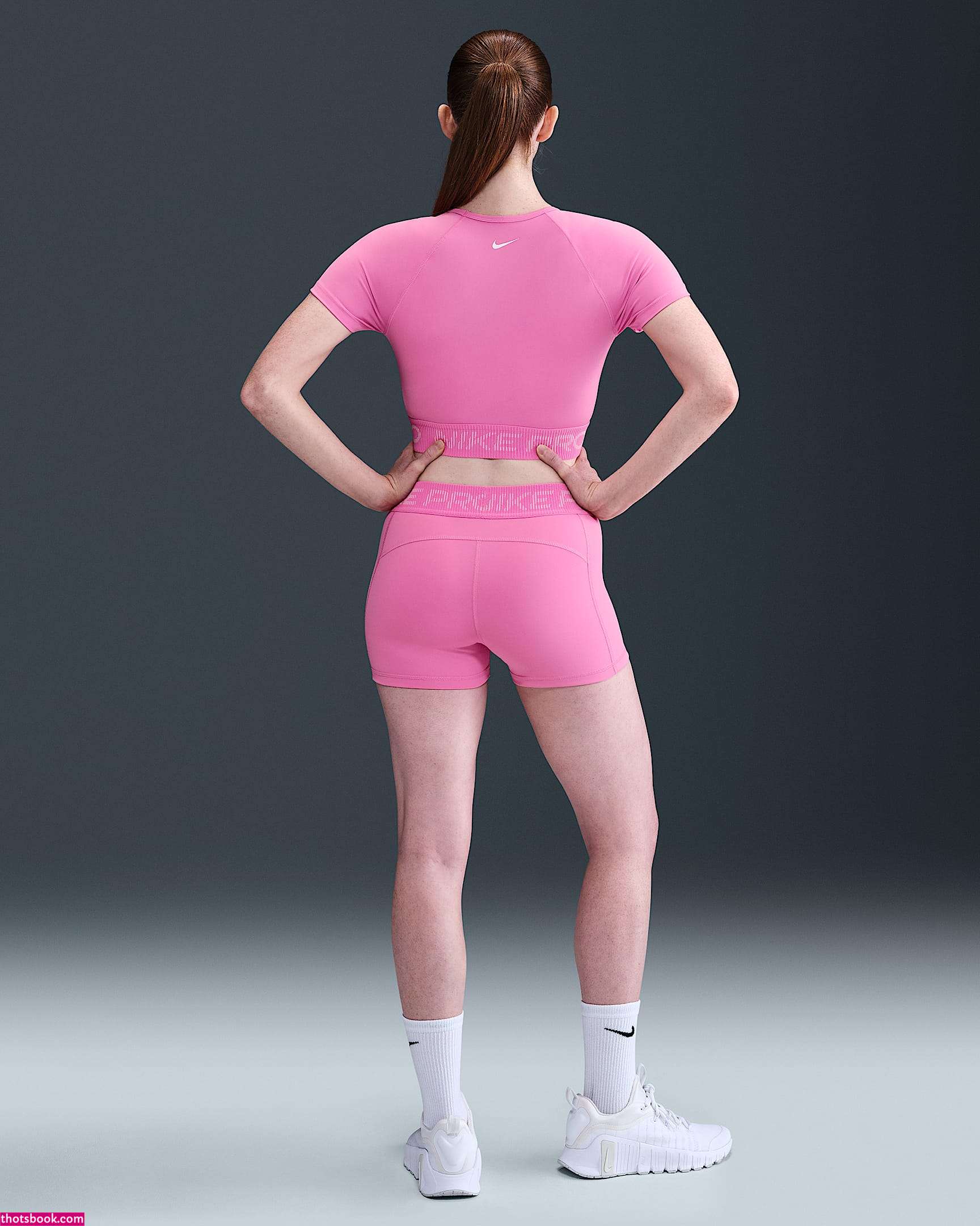 Larsen Thompson Photo #111