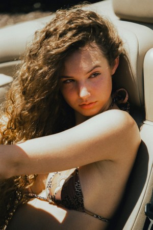 Maggie Sambrook Photo #17