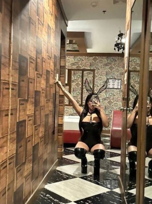 Rachelle Ruth Photo #79