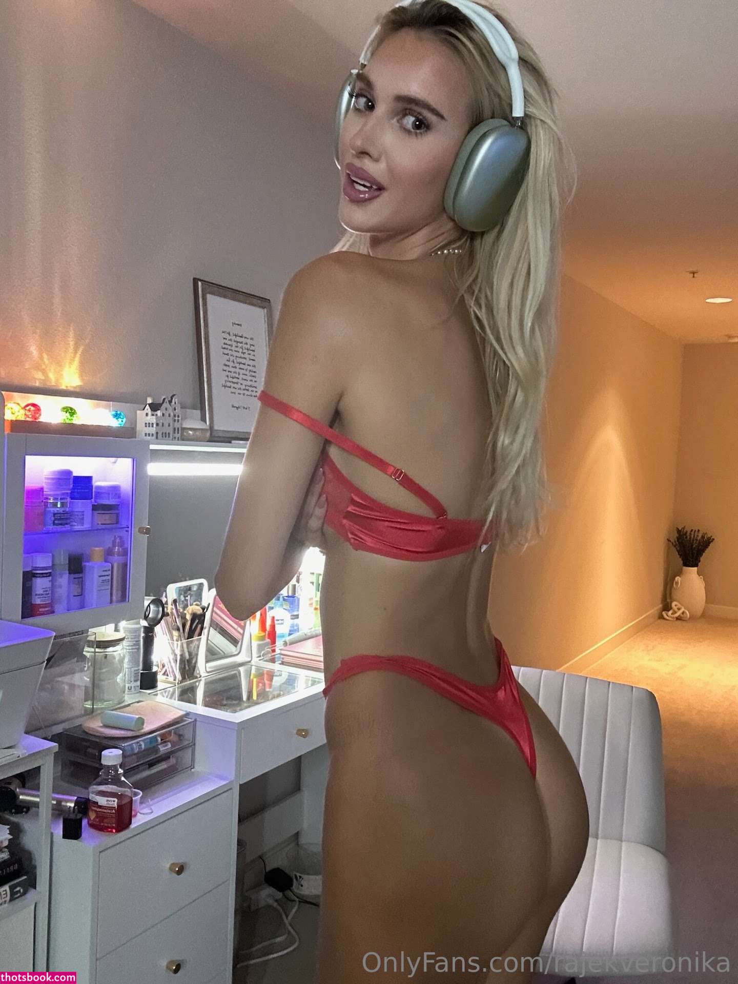 Veronika Rajek Photo #316