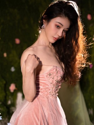 Yuan Herong Photo #160