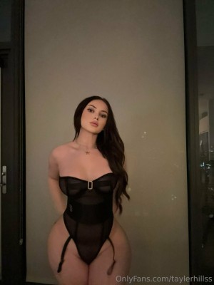 Tayler Hills Photo #839