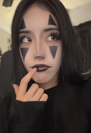 Shilynn Velez Photo #6