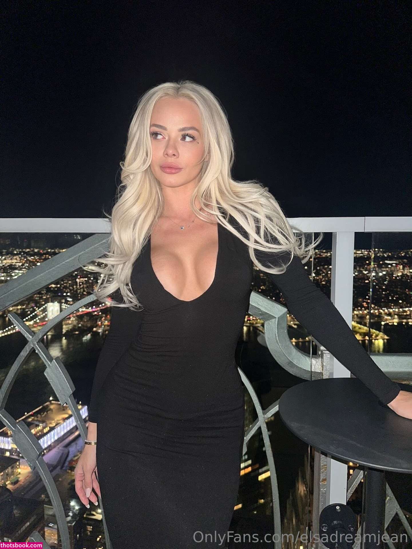 Elsa Jean Photo #614