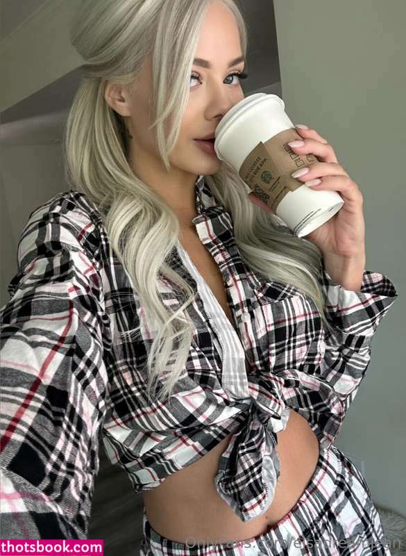 Elsa Jean Photo #629