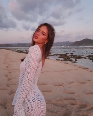 Willow Day Photo #15